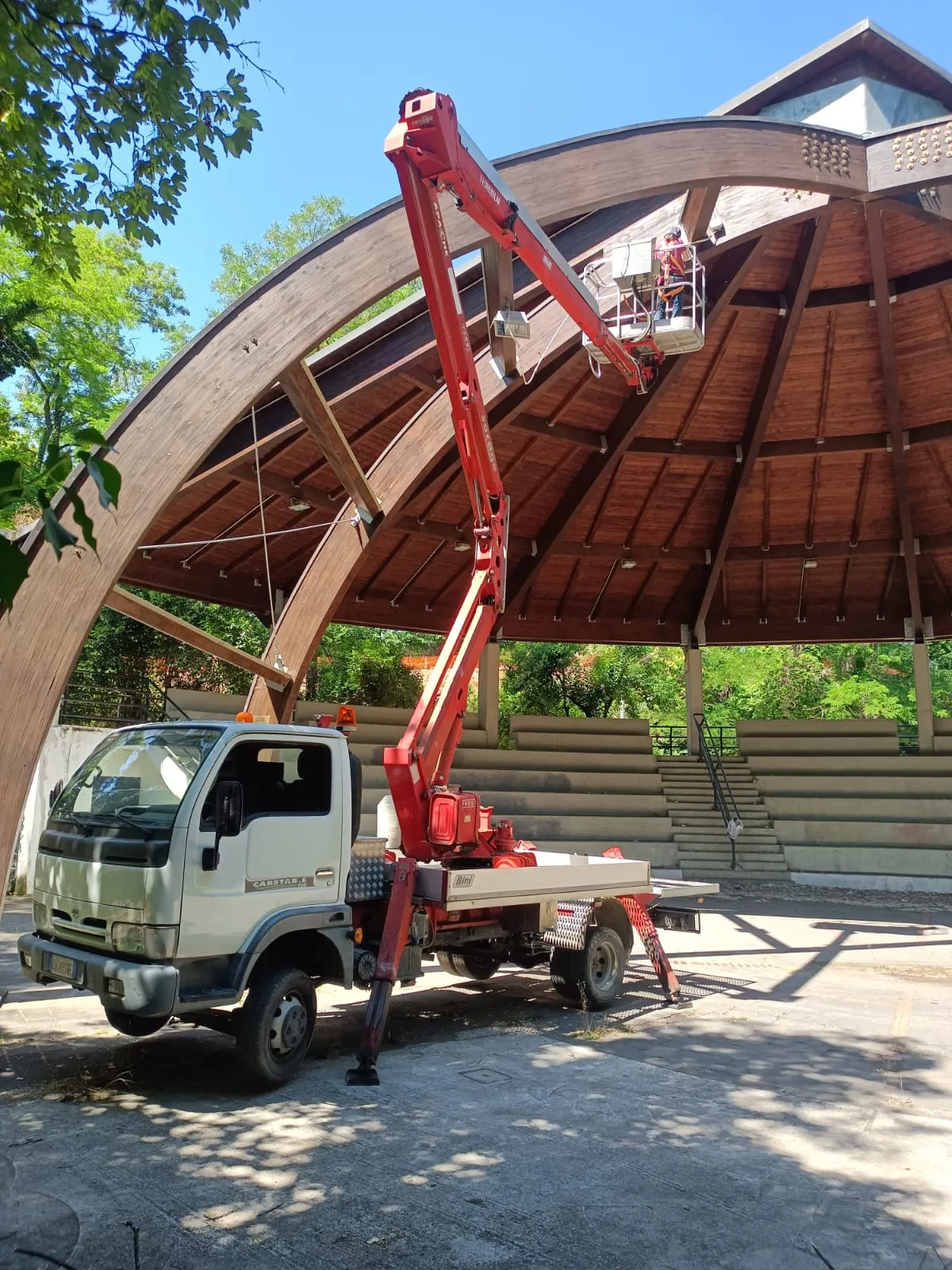 assemblaggio struttura in legno